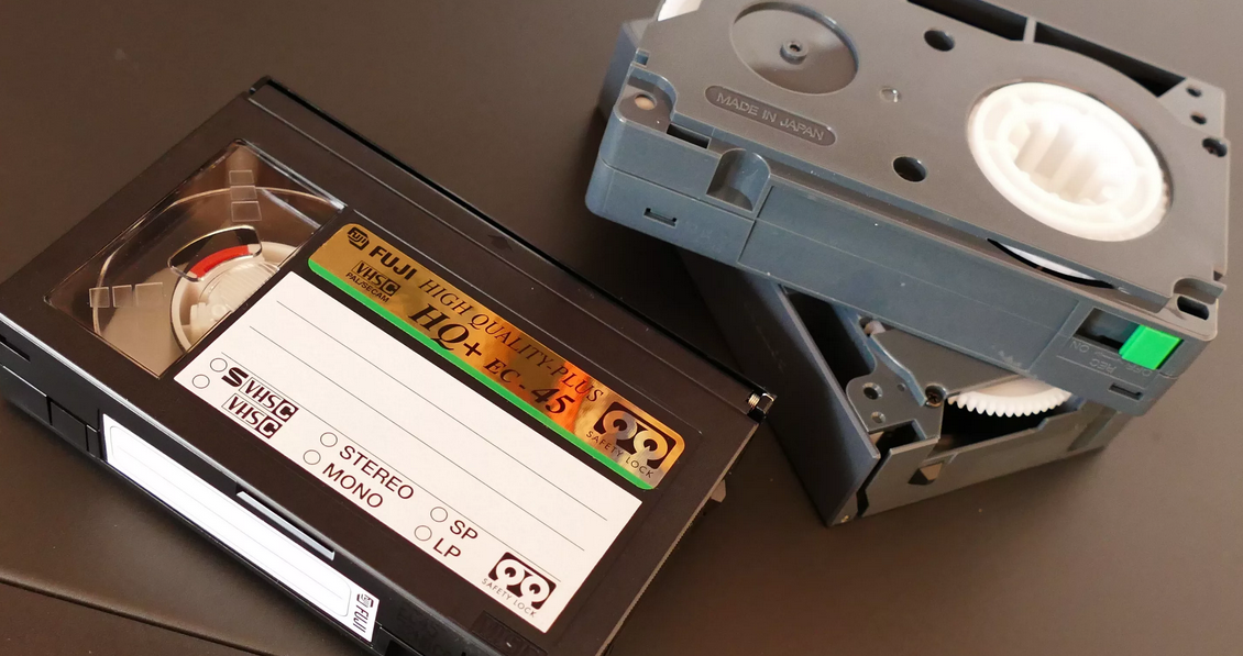 3 cassettes au format VHS-C